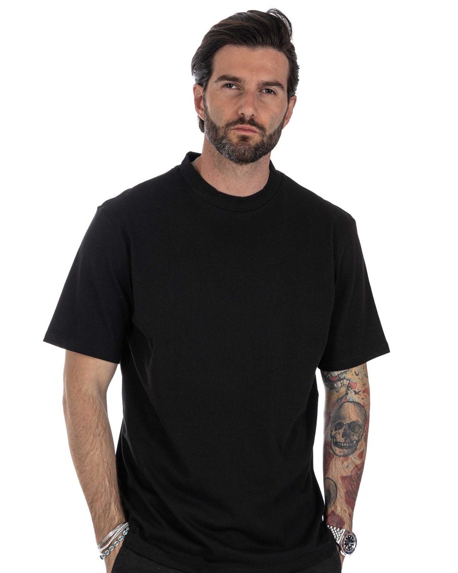 Abbigliamento SAVEONE T-Shirts | Land - T-Shirt Nera Mezzocollo In Cotone